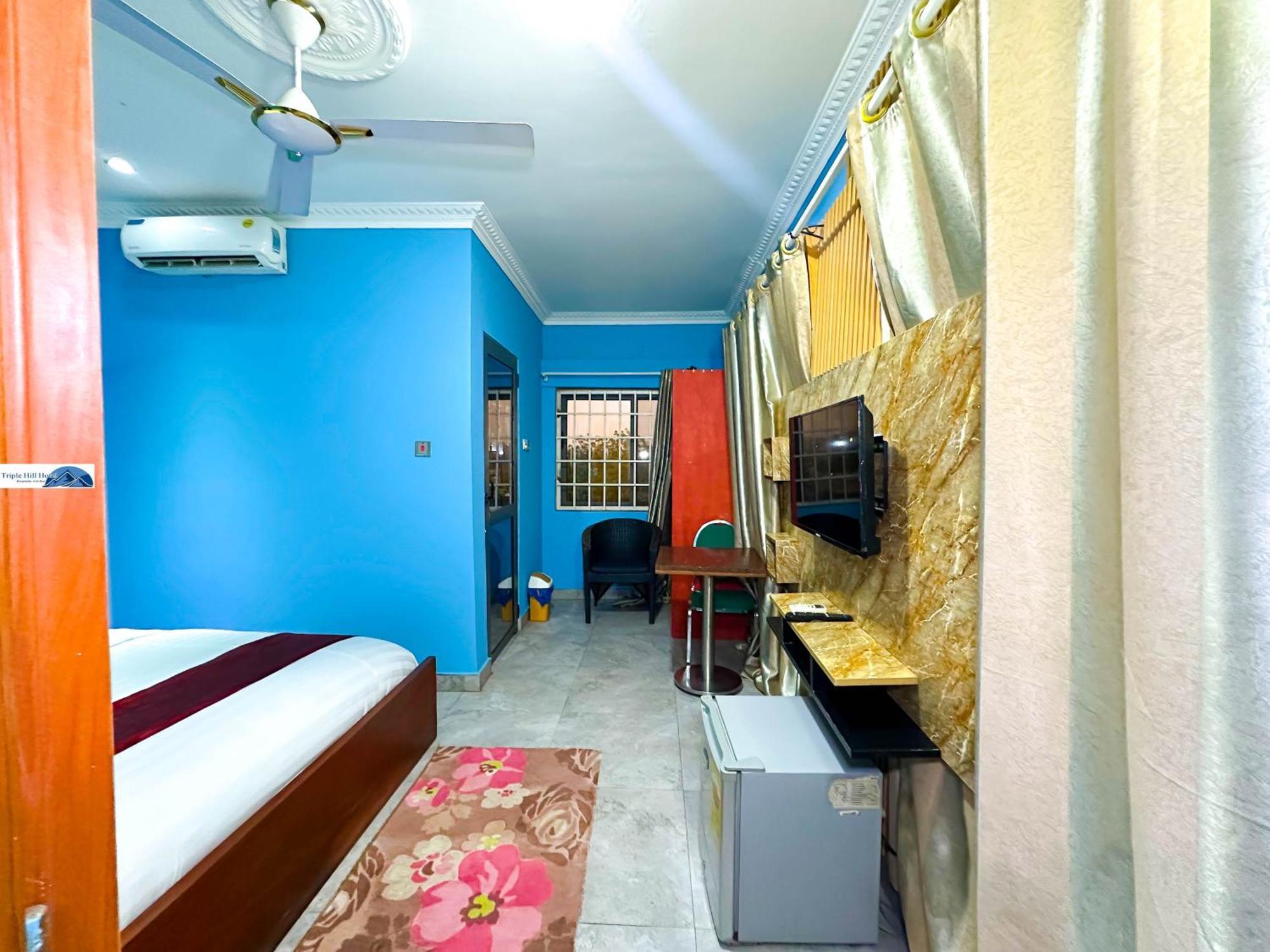 Triple Hill Hotel Weija Exterior foto
